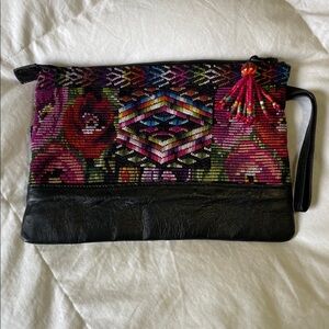 Los Colores de la Tierra | Handcrafted|Colorful Embroidered Clutch wLeather Trim